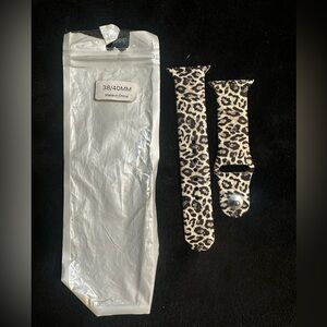 🆕 Leopard Silicone Apple Watch Band